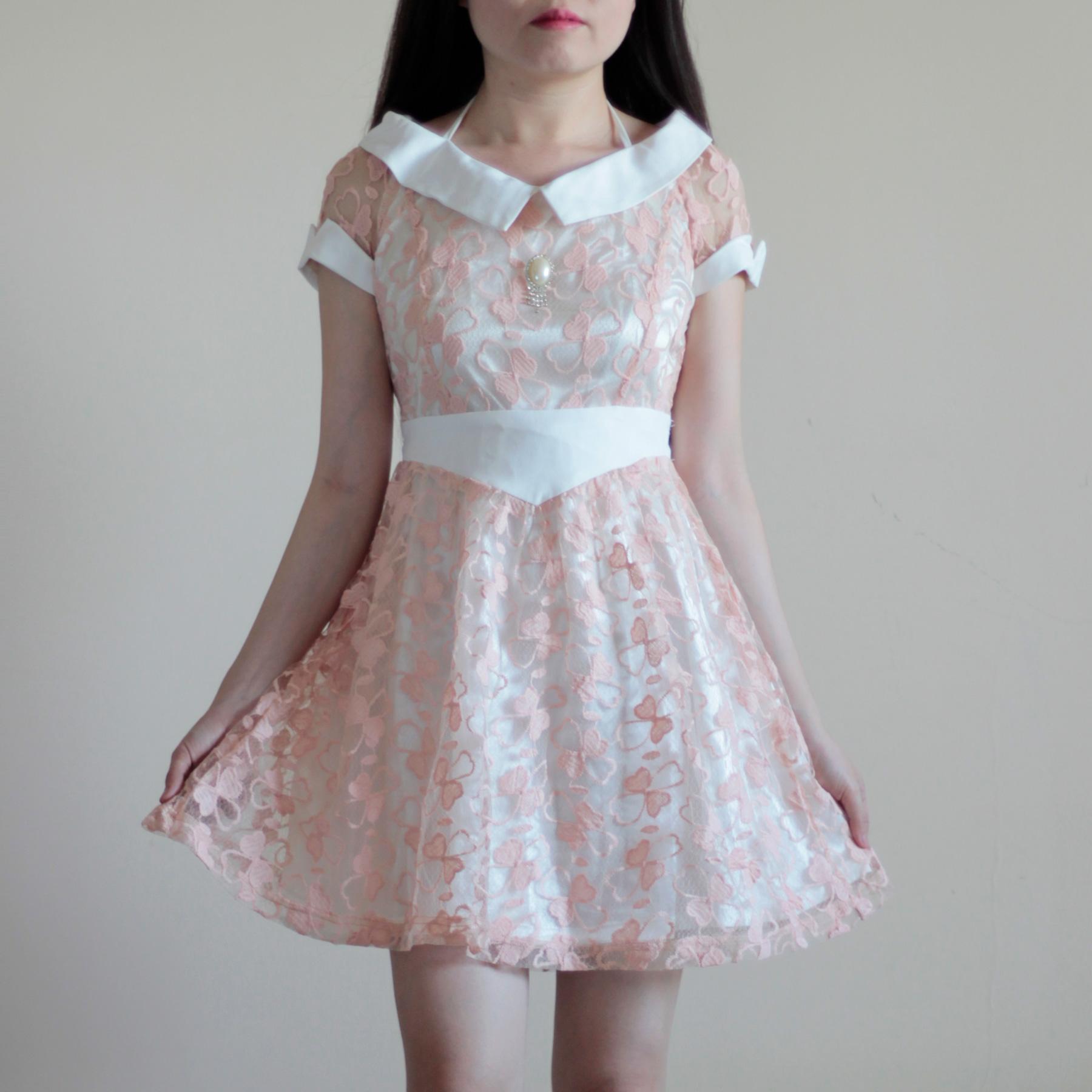 Đầm ren xòe đẹp