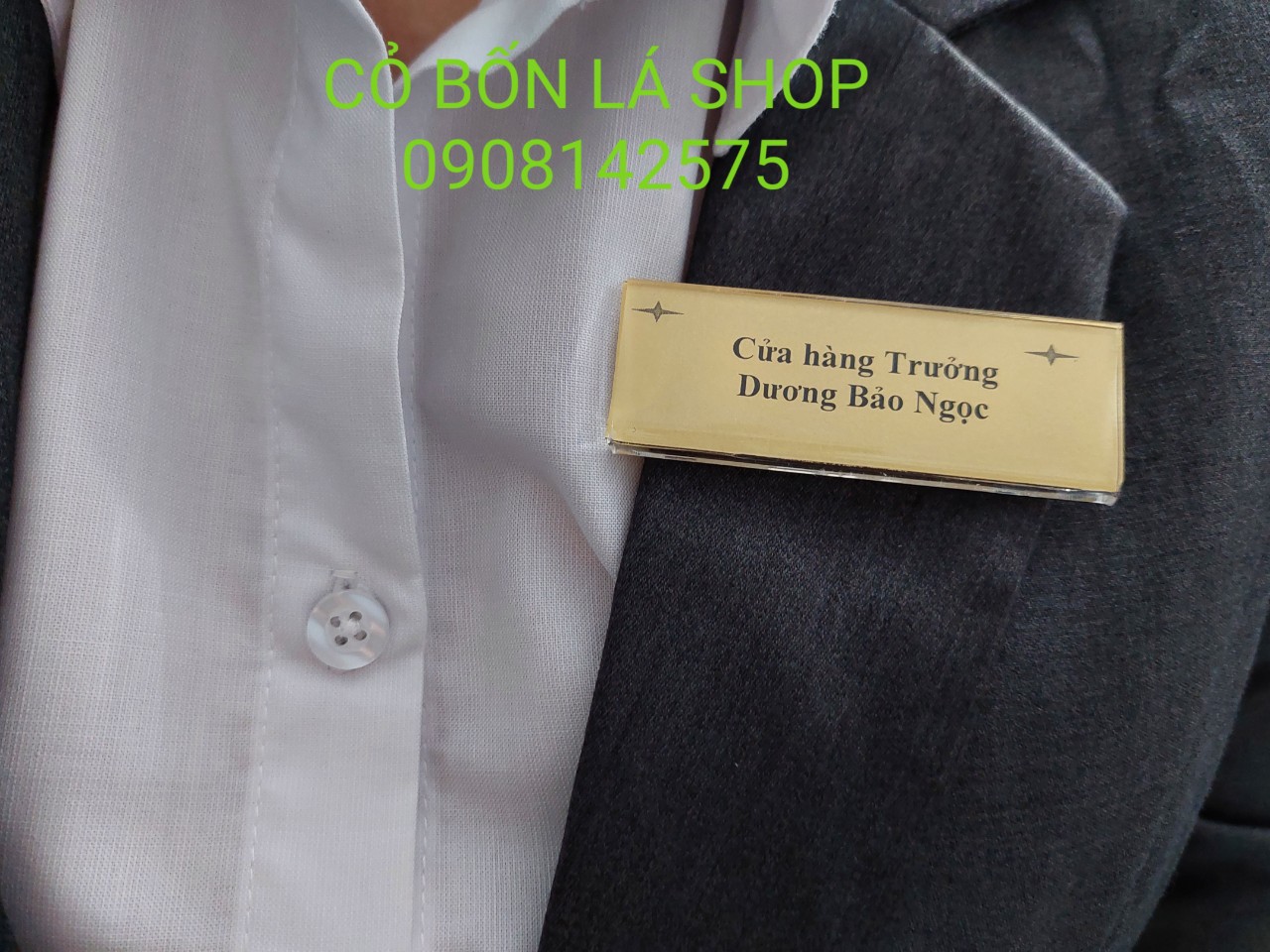 Combo 10 bảng tên nhân viên hít nam châm, Bảng tên gài áo
