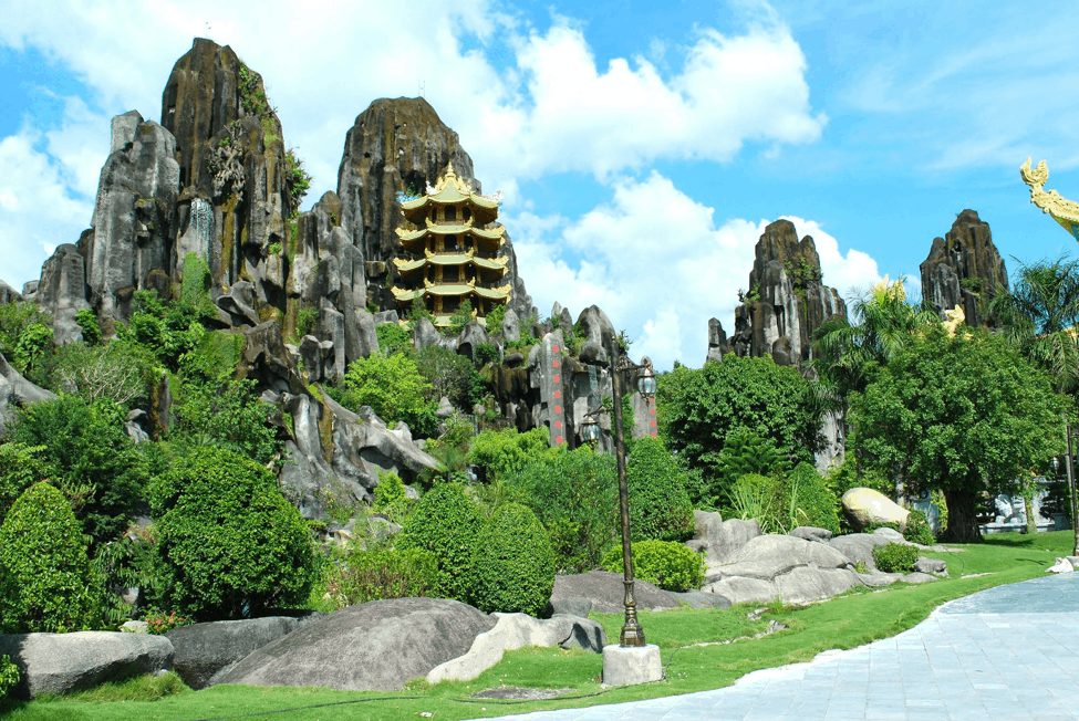 Tour du lịch Tết 2024 Đà Nẵng – Hội An – Bana núi Chúa – Núi Thần Tài 3 Ngày 2 Đêm
