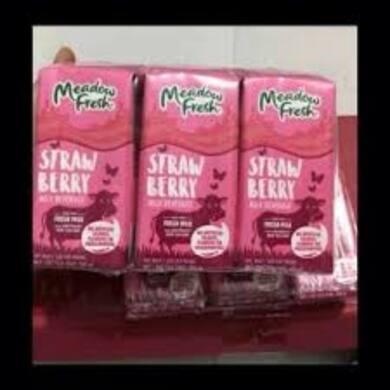 Sữa tươi Meadow Fresh vị dâu hộp 200ml thùng 24 hộp