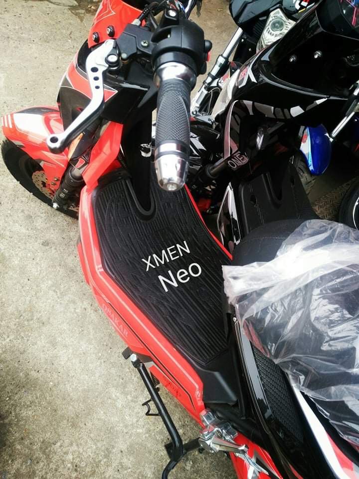 Thảm để chân xe máy điện YADEA Xmen, Lót chân Xmen, lót sàn Xmen, Yadea Xmen
