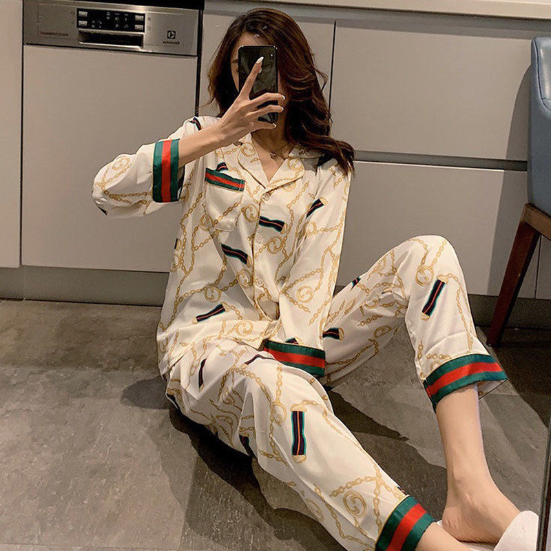 Bộ Đồ Ngủ Pijama Lụa Áo Tay Dài