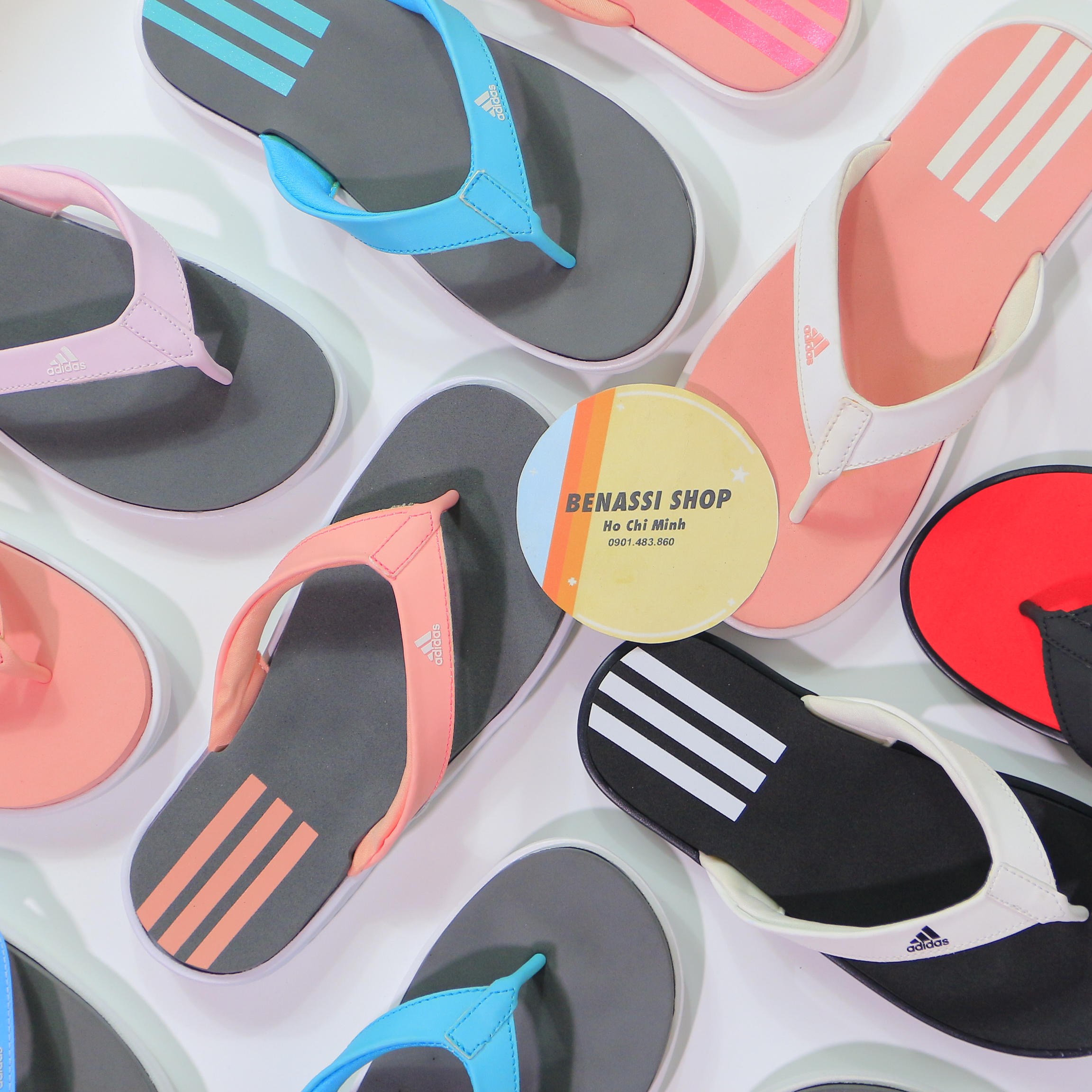 Dép kẹp adidas nữ xỏ ngón 3 sọc thể thao