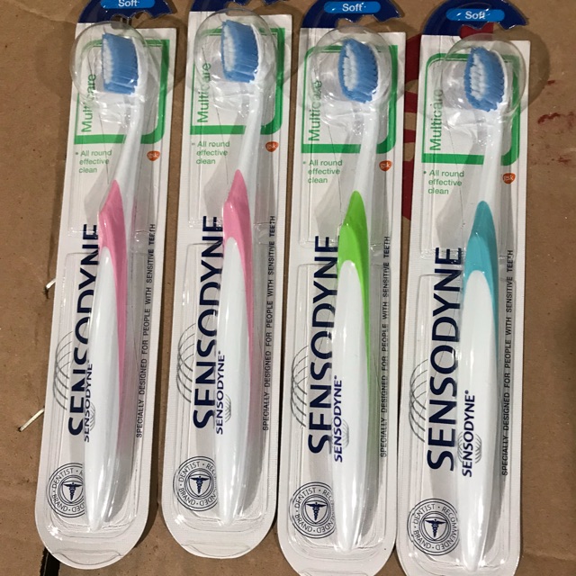 Bàn chải SENSODYNE MULTICARE SOF dành riêng cho răng ê buốt