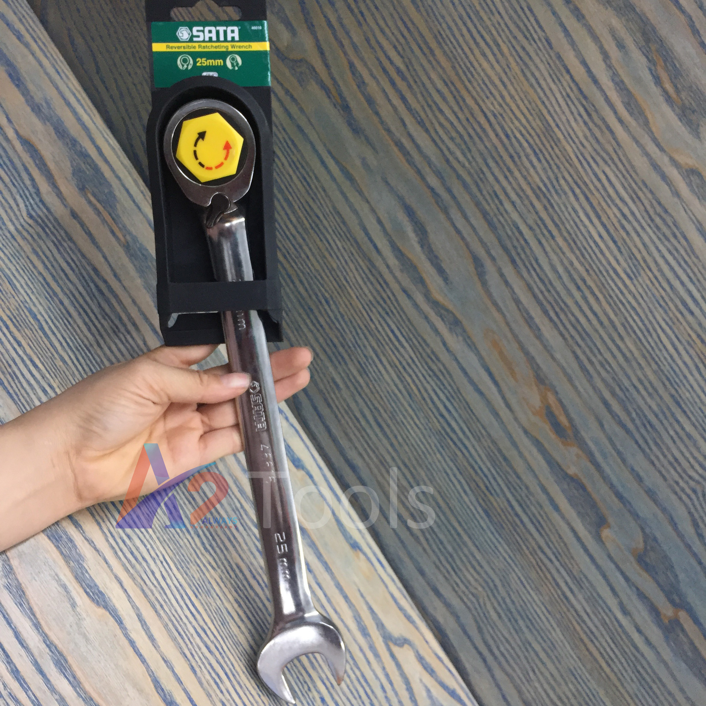 Cờ lê vòng miệng tự động đảo chiều sata 25mm 46616