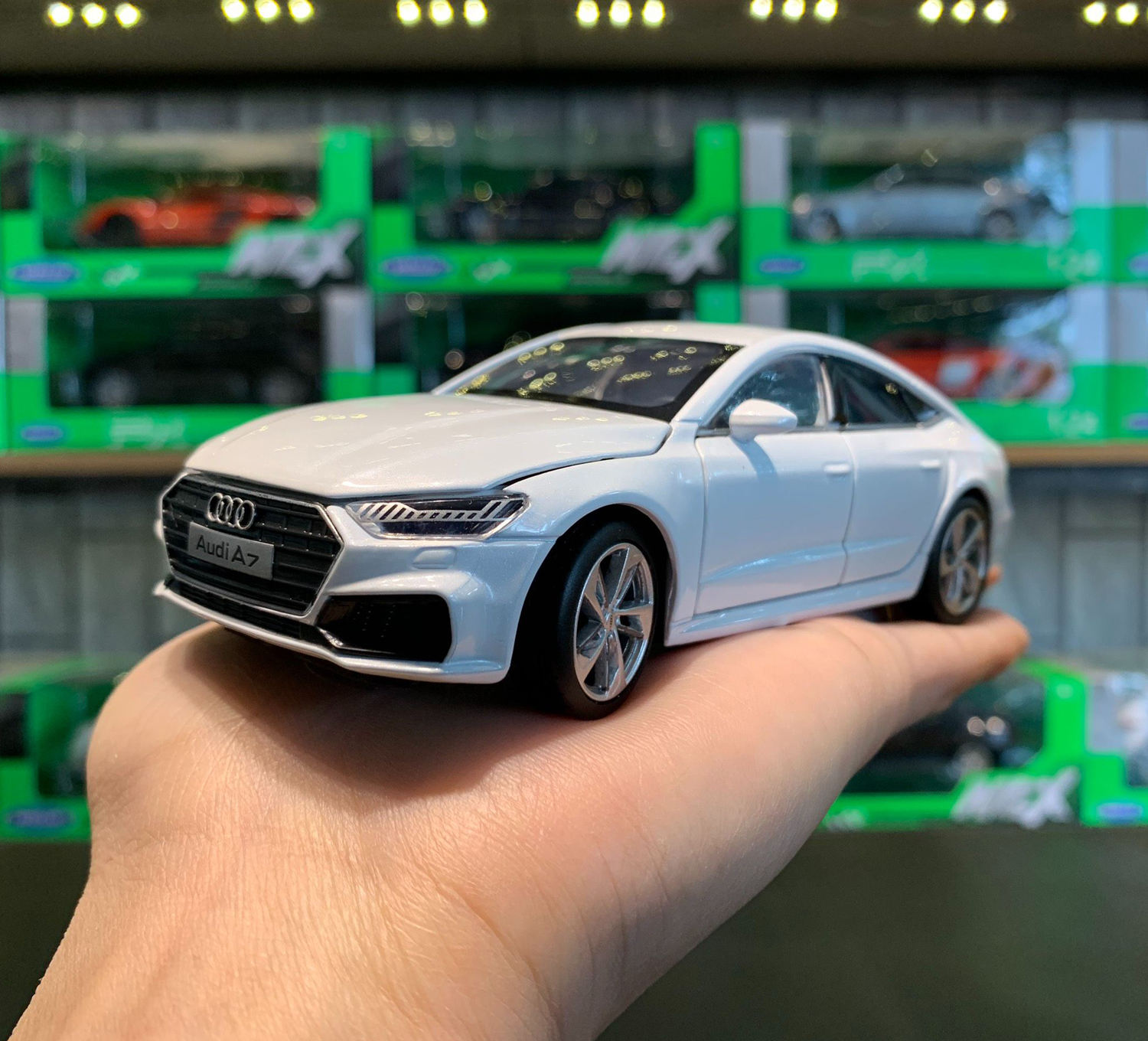 Mô hình xe ô tô AUDI A7 tỉ lệ 1:32 của hãng JACKIEKIM