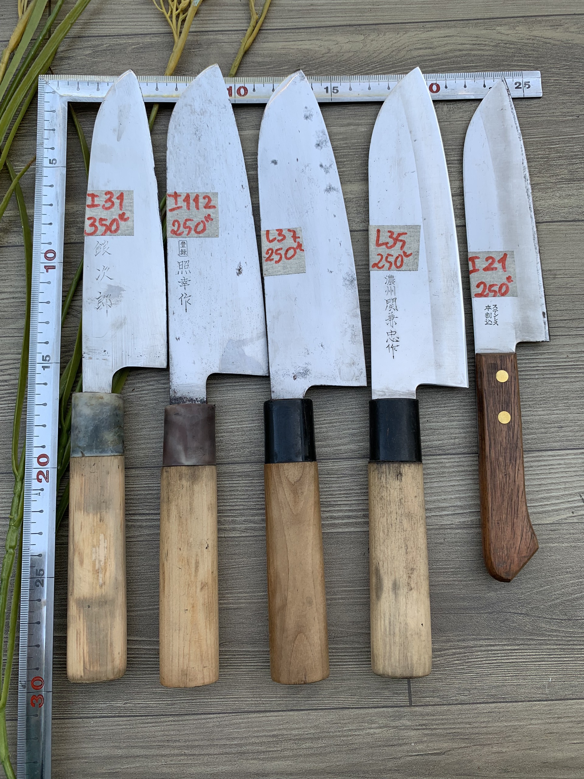 dao Nhật nội địa, dao thép carbon, bén, có gỉ nhẹ an toàn, giữ bén lâu