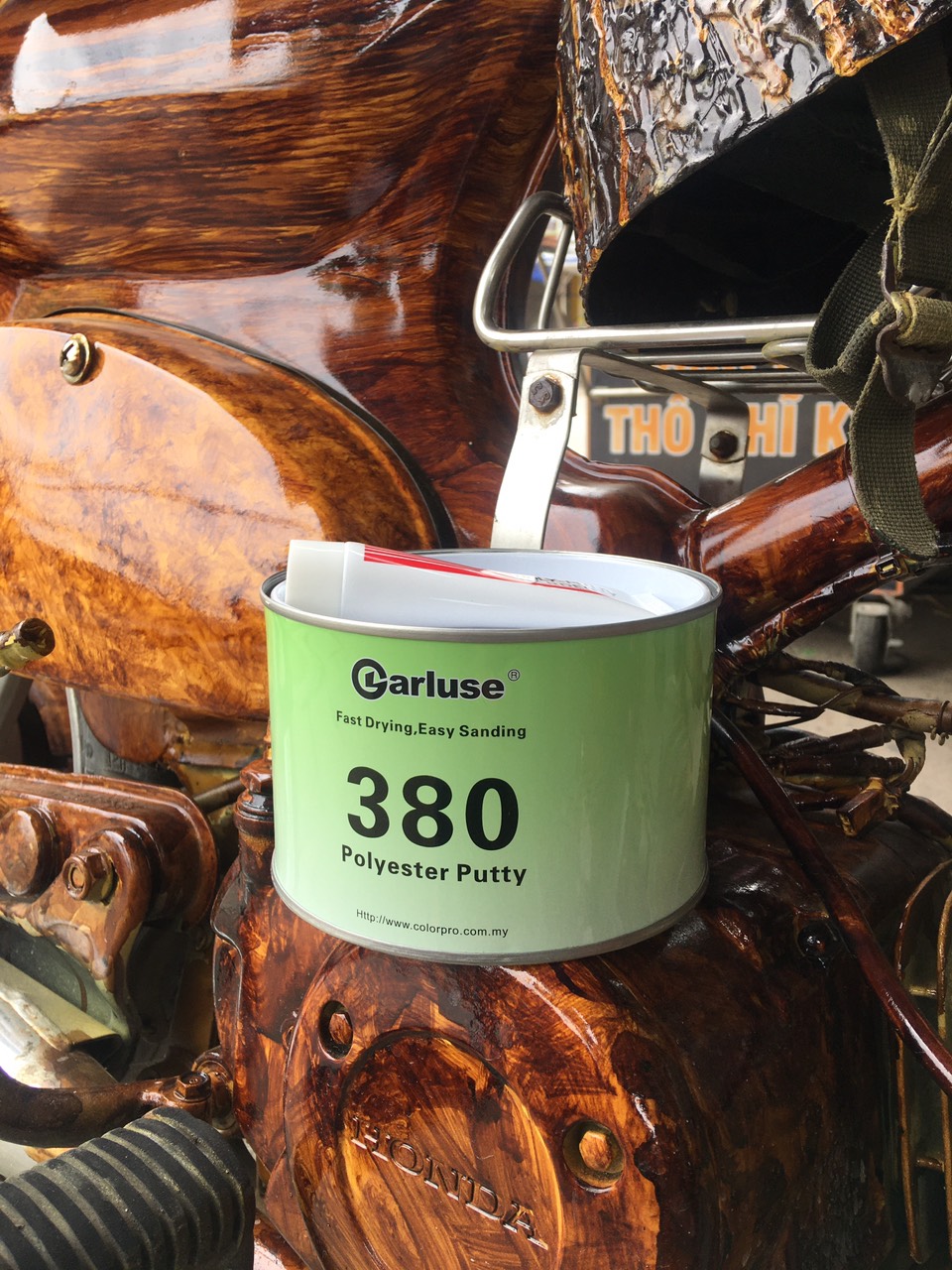 BỘT - BẢ MATIT TRÁM TRÉT KIM LOẠI - NHỰA ĐA DỤNG POLYESTER PUTTY YAKO 380 PLUS 1KG