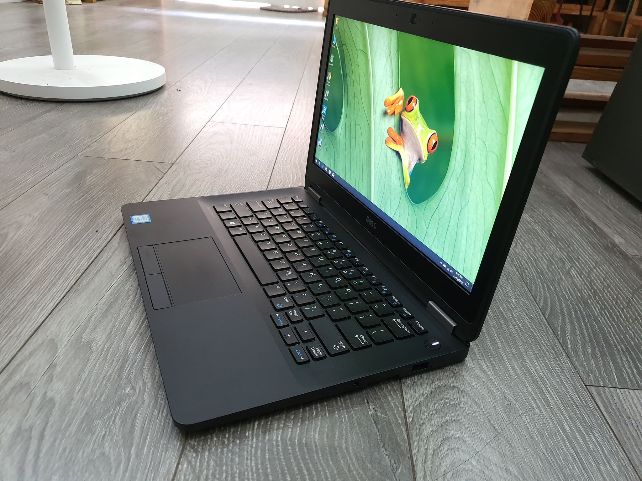 Laptop Dell Latitude E7270 Core i5 MÀN CẢM ƯNG + FULL HD SIÊU ĐẸP