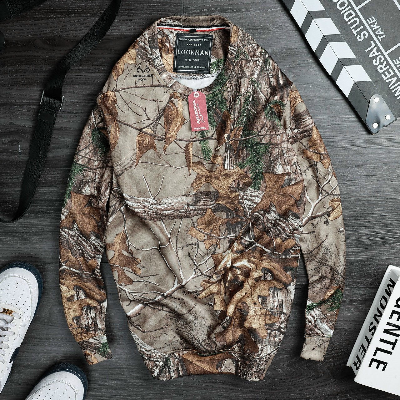 Áo thun sweater lookman hoa văn