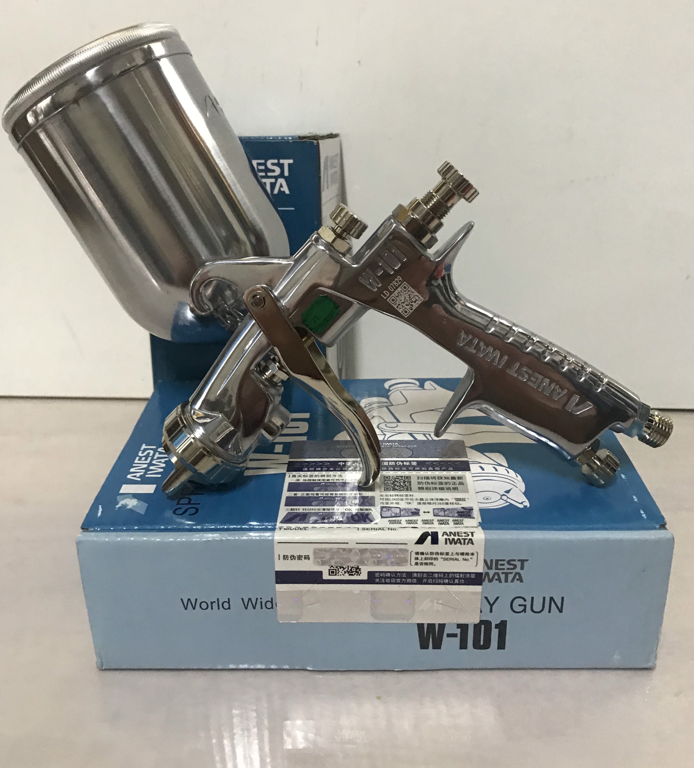 Dụng cụ phun sơn bóng w101 iwata