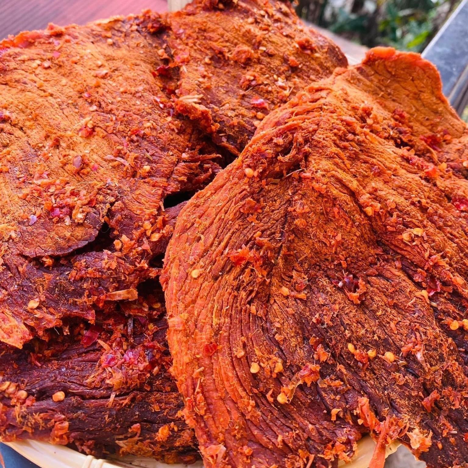Thịt bò khô nguyên miếng , thịt bò sấy cả tảng Tây Bắc, cam kết thịt tươi, không sử dụng phẩm màu và chất bảo quản