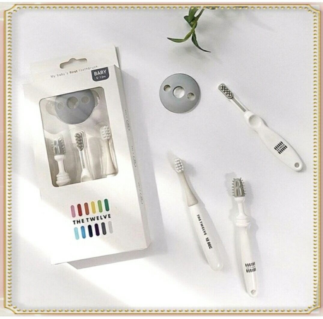 Bàn chải đánh răng hàn quốc cho bé tập đánh răng, set 3 giai đoạn -chính hãng twelve