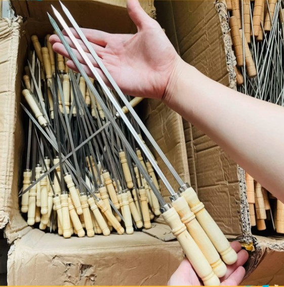 Combo 6 que xiên nướng thit cán gỗ