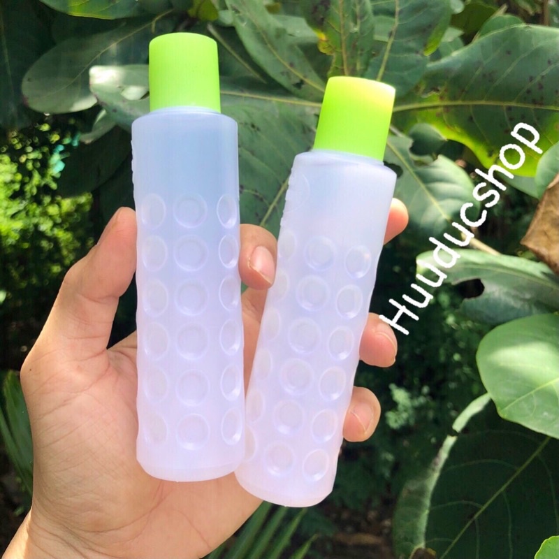 Chai nước rữa móng