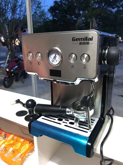 Máy pha cà phê CRM 3605