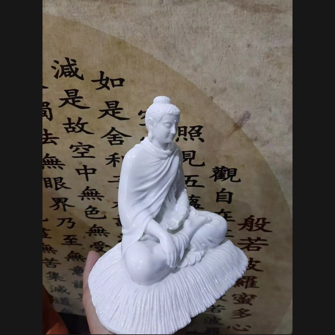 Tượng Bổn Sư Thích Ca cao 21 cm trắng phong thủy, trang trí nhà cửa, thờ cúng