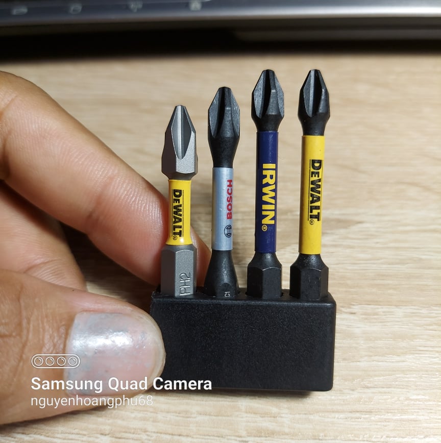 Bộ Mũi vít Dewalt Chuẩn PH1, PH2, PH3 tùy mỗi bộ khác nhau
