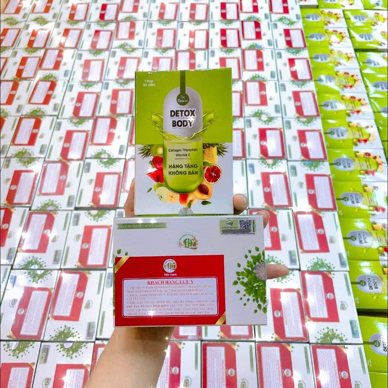 Thuốc giảm cân TIẾN HẠNH mẫu mới 2022 gồm 30 viên uống sáng và tặng 30 viên detox uống tối giảm mỡ bụng hiệu quả phù hợp cho cả nam hoặc nữ đặc biệt là phụ nữ sau sinh 2 tháng