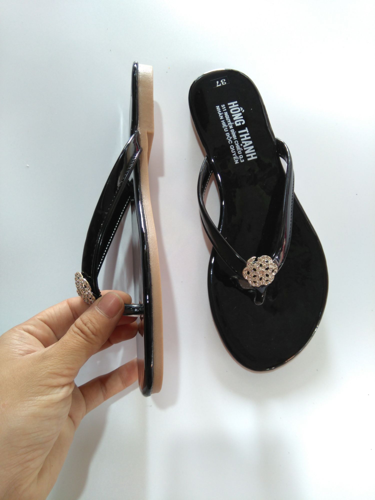 Hình thật dép xỏ ngón nữ cao cấp đế pháp đúc siêu bền hàng thương hiêu mã HT06