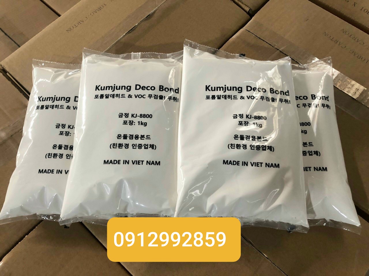 Keo dán sàn KJ8800, dùng cho sàn dán keo, sàn nhựa vinyl, túi 1kg
