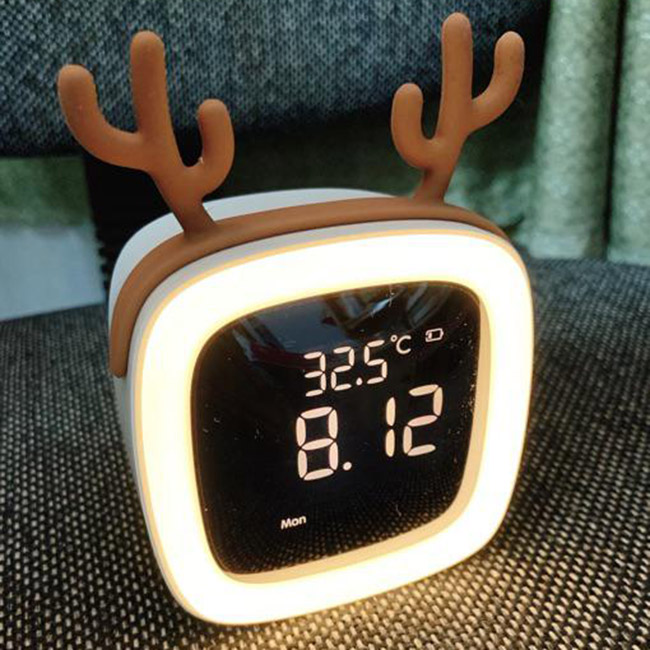 Đồng hồ báo thức đèn Led - cute pet TV ( Tặng 5 tai trang trí) - Quà Trực Tuyến
