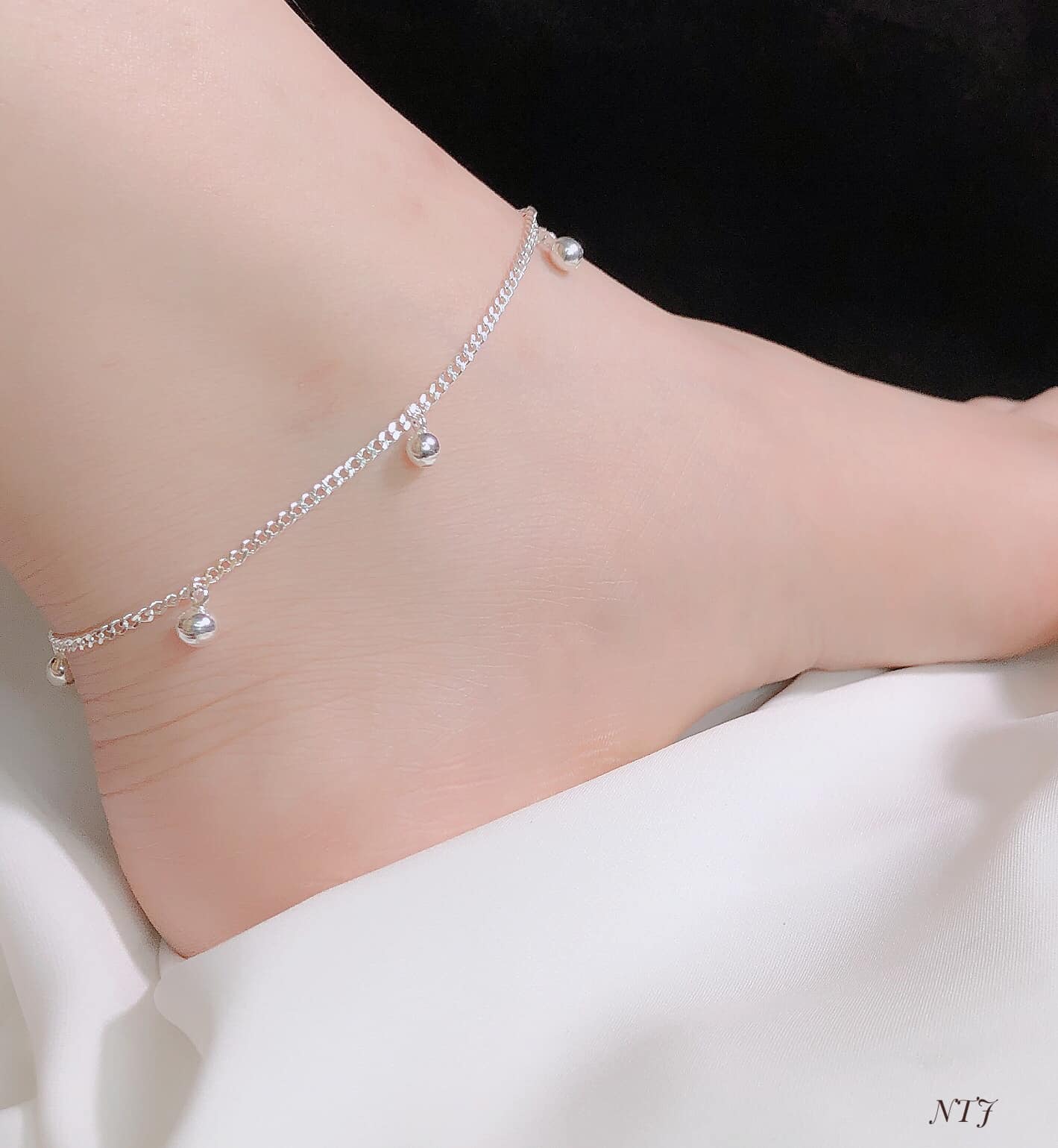 LẮC CHÂN BẠC THẬT CHO NỮ