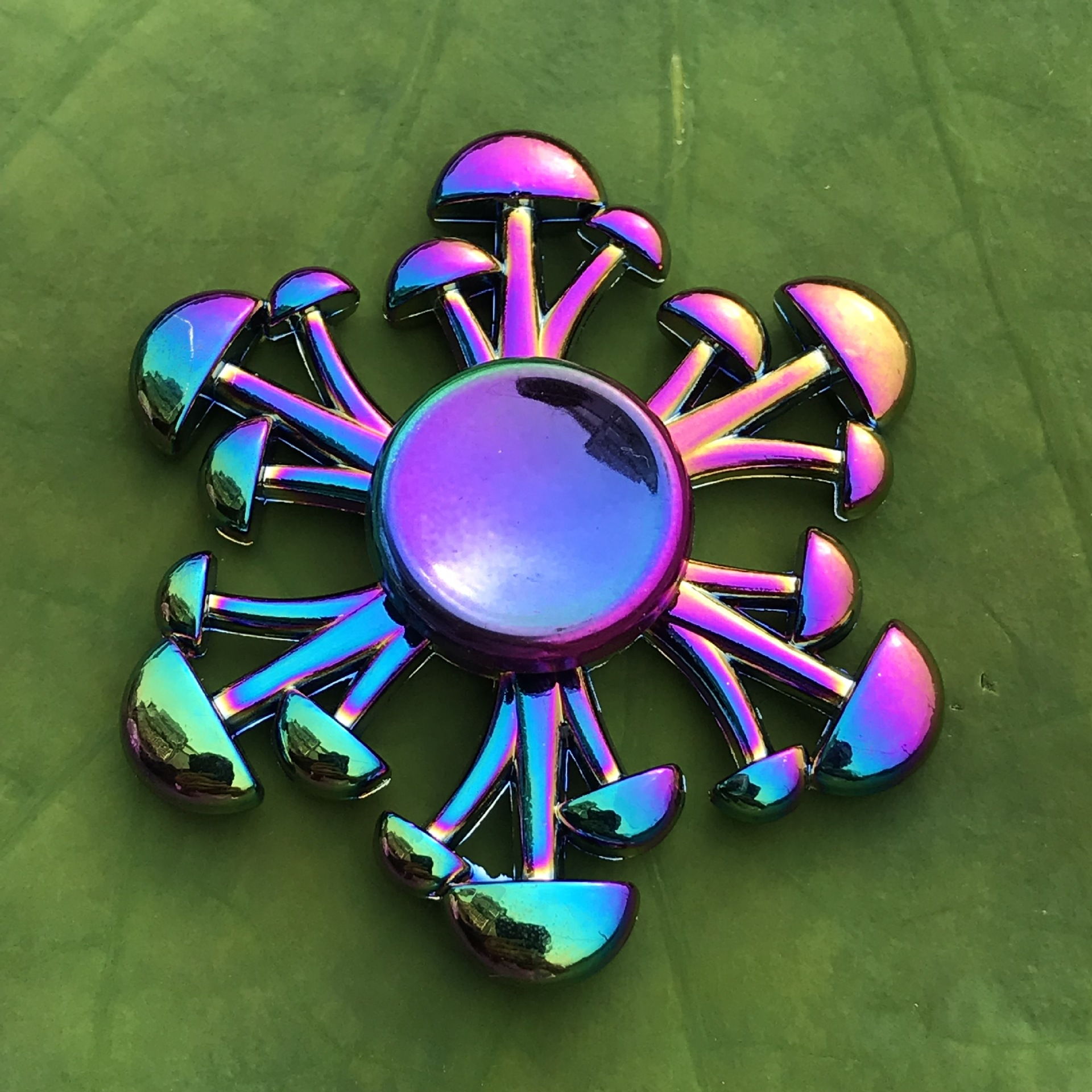 Con quay hand fidget spinner kim loại 7 màu titan giảm căng thẳng - con xoay hình nấm