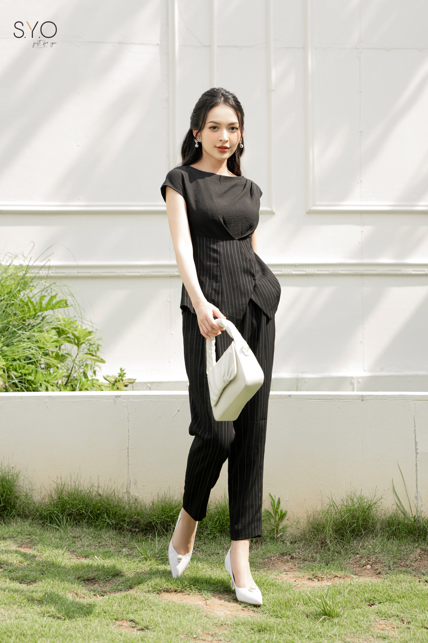 Syo- áo peplum phối kẻ , lệch vai - đen kẻ a2035-22