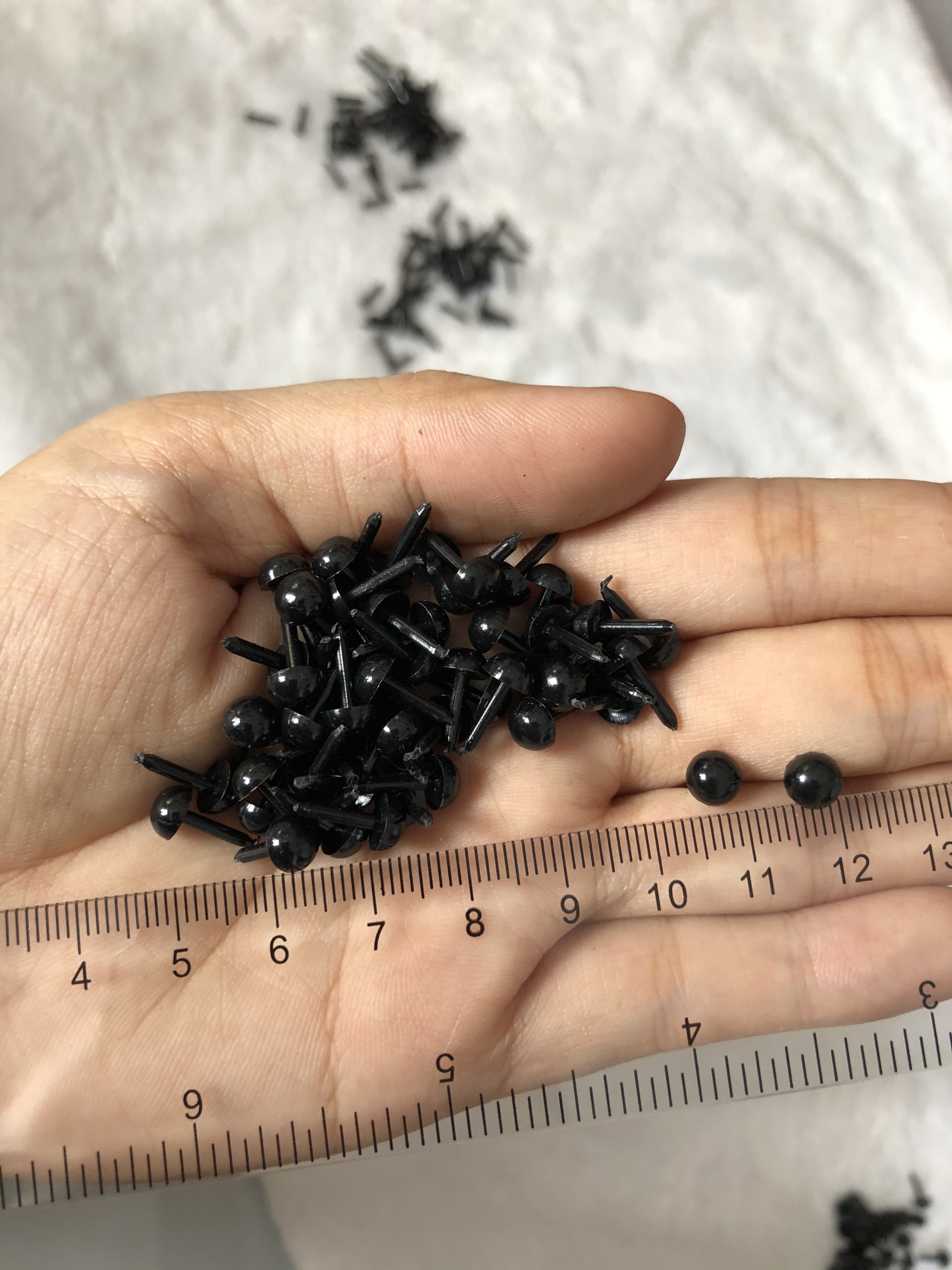 Mắt đinh thú bông đen 6k/ 10 cặp