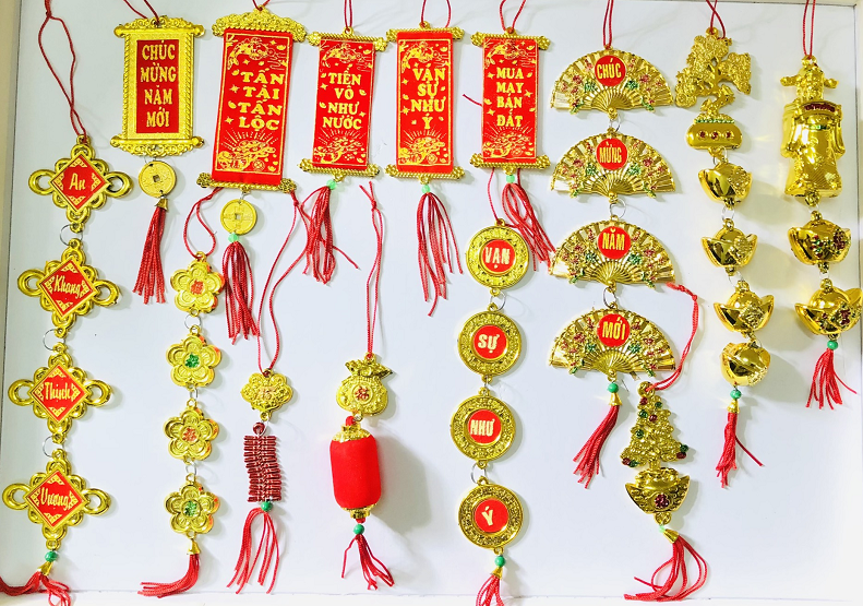 Combo 18 Dây Treo Đồng Tiền Vàng Câu Đối Thần Tài Mang Mai Mắn Tài Lộc