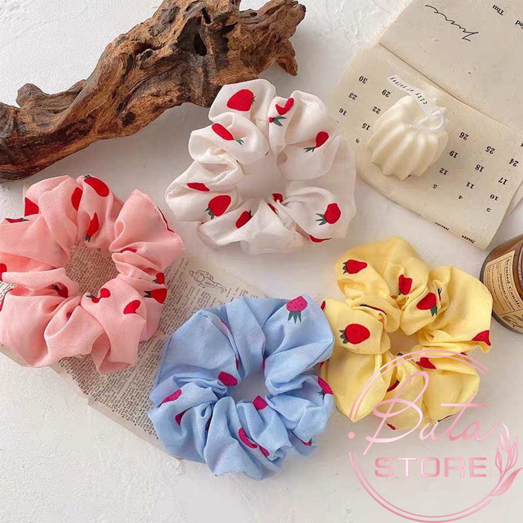 Dây buộc tóc scrunchies vải voan trái dâu cute buta sc11