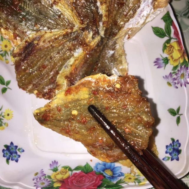1kg cá chỉ vàng cay