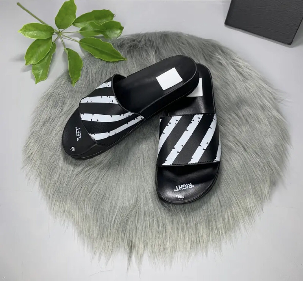 Dép Nam Nữ Quai Ngang OFF White hot trend 2023