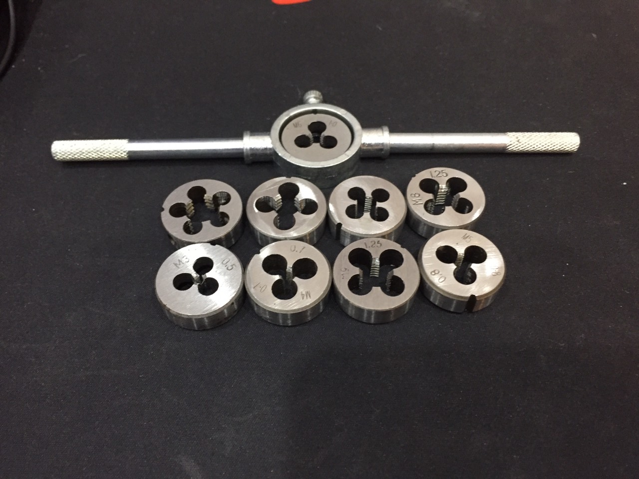 Bộ tay quay taro tạo ren ngoài 10 chi tiết M3-M12