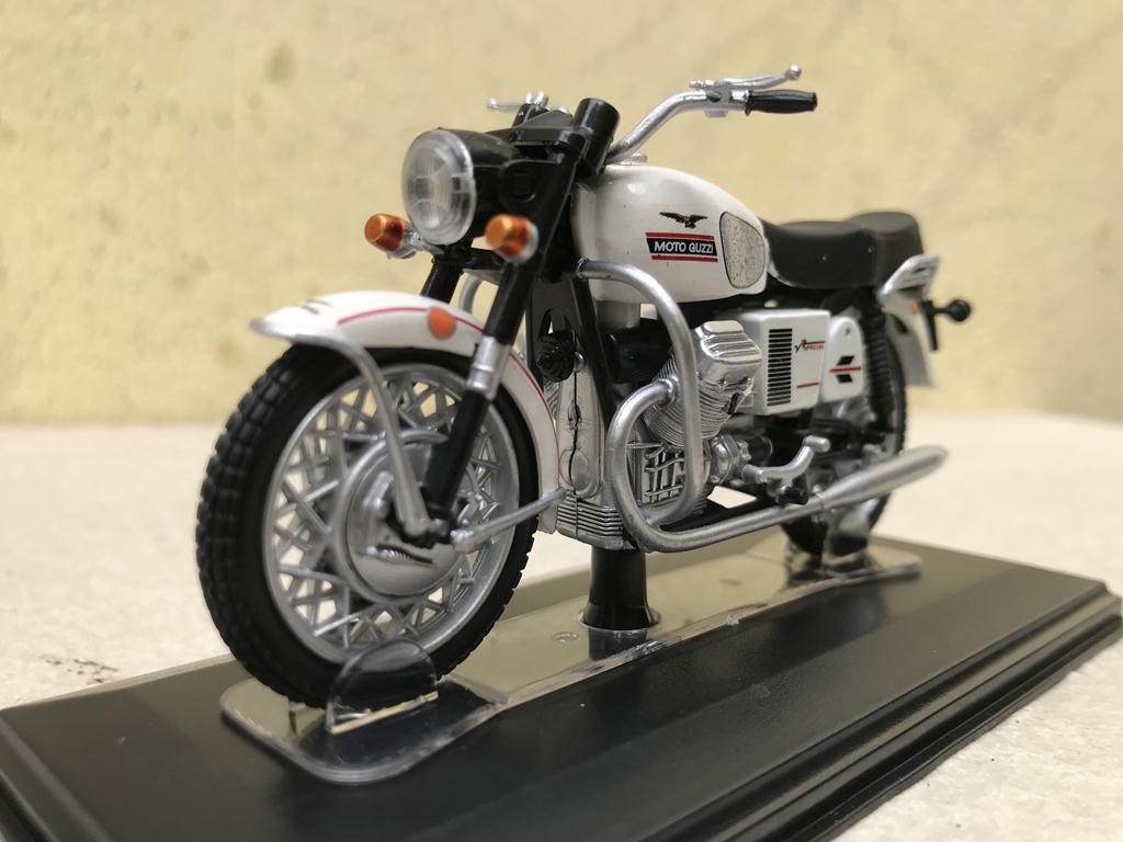Mô hình xe mô tô cổ guzzi griso - 1:22
