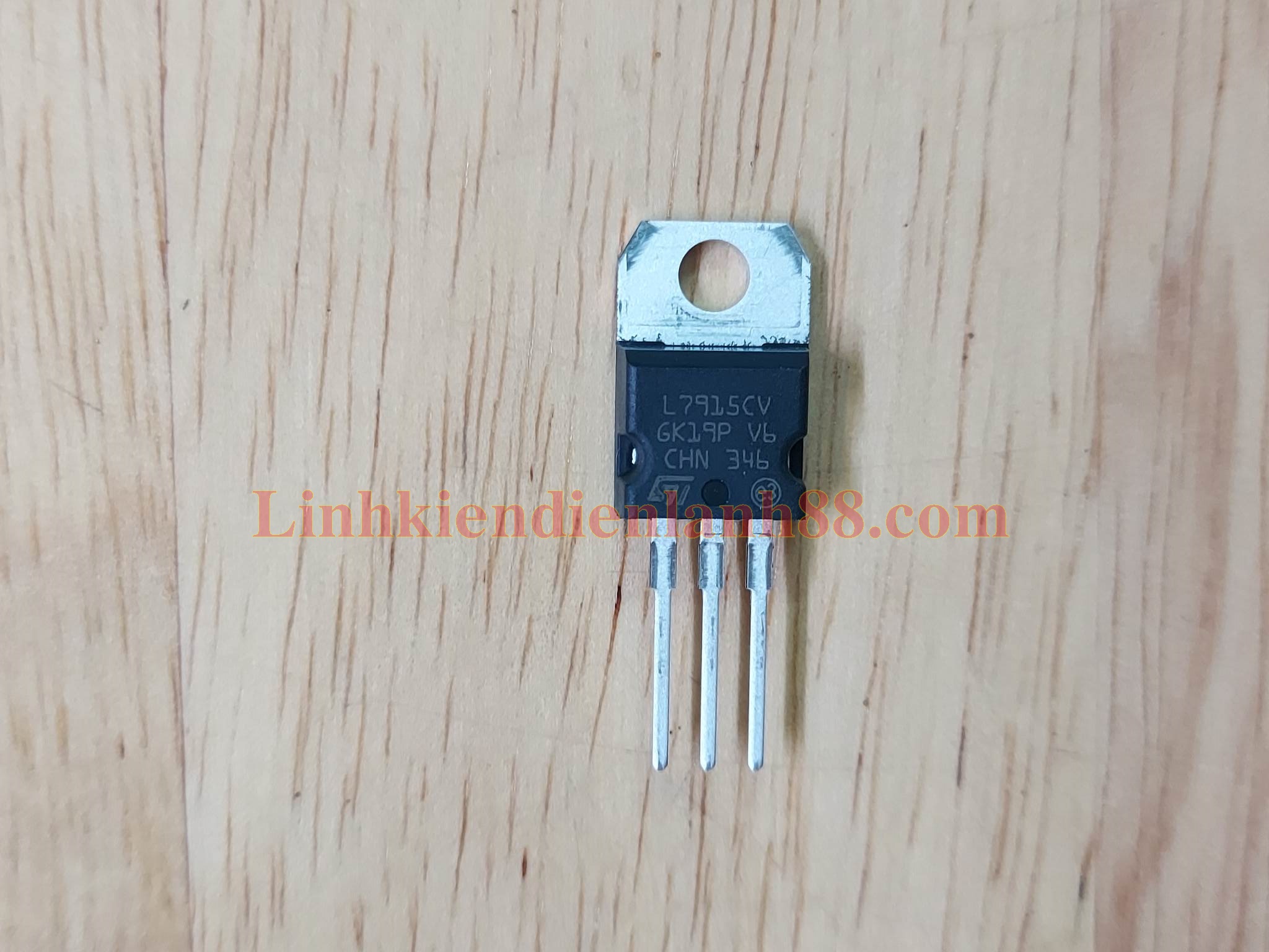 Ic ổn áp l7915cv 7915 mới chính hãng st 100%