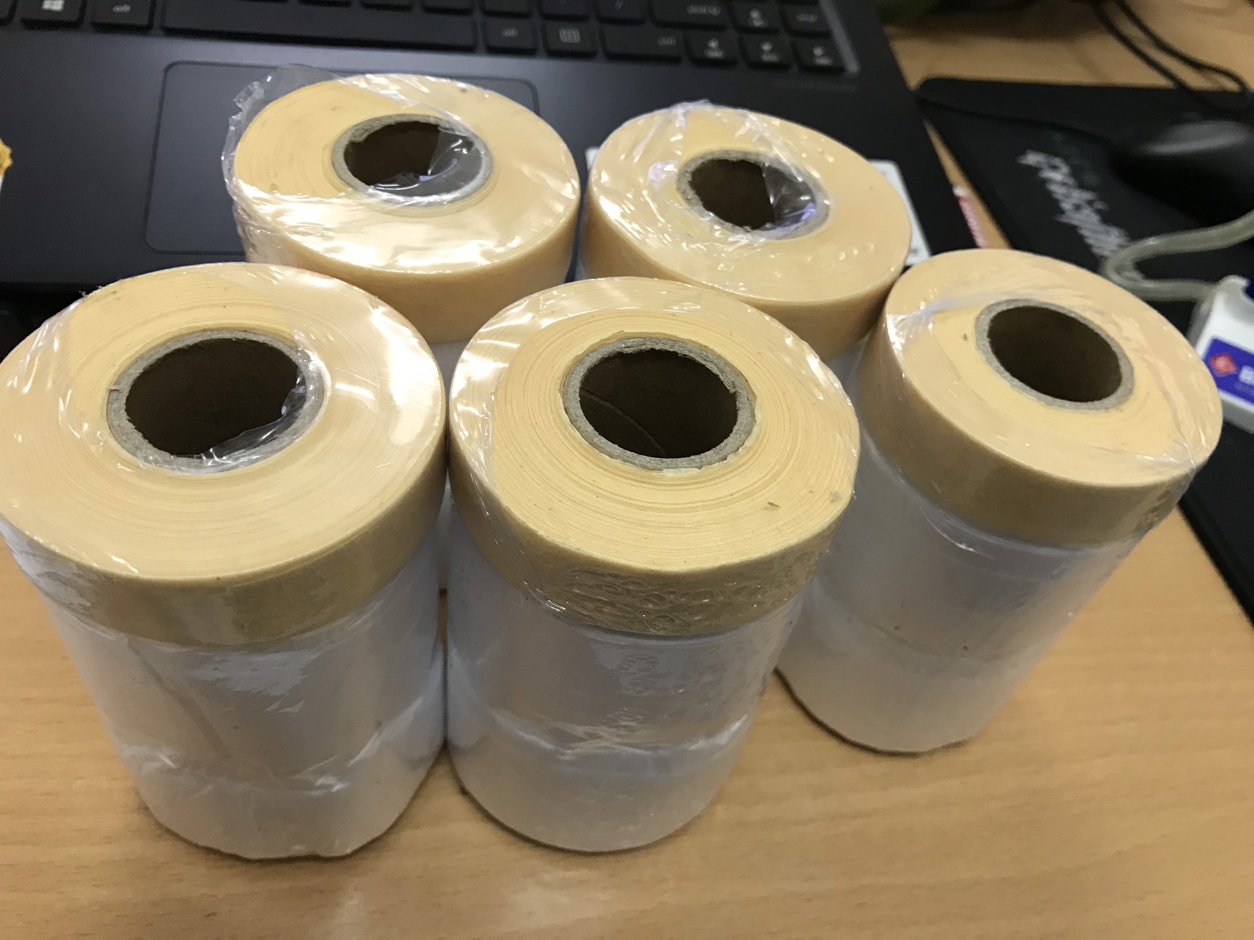 BĂNG KEO (MÀNG BỌC) NILON CHE CHẮN BỤI, SƠN LOẠI 0.55 m*20m (6 CUỘN)