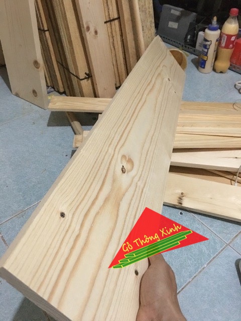 Tấm gỗ thông mới mặt lớn dài 1m rộng 20cm dày 2cm được bào láng 4 mặt