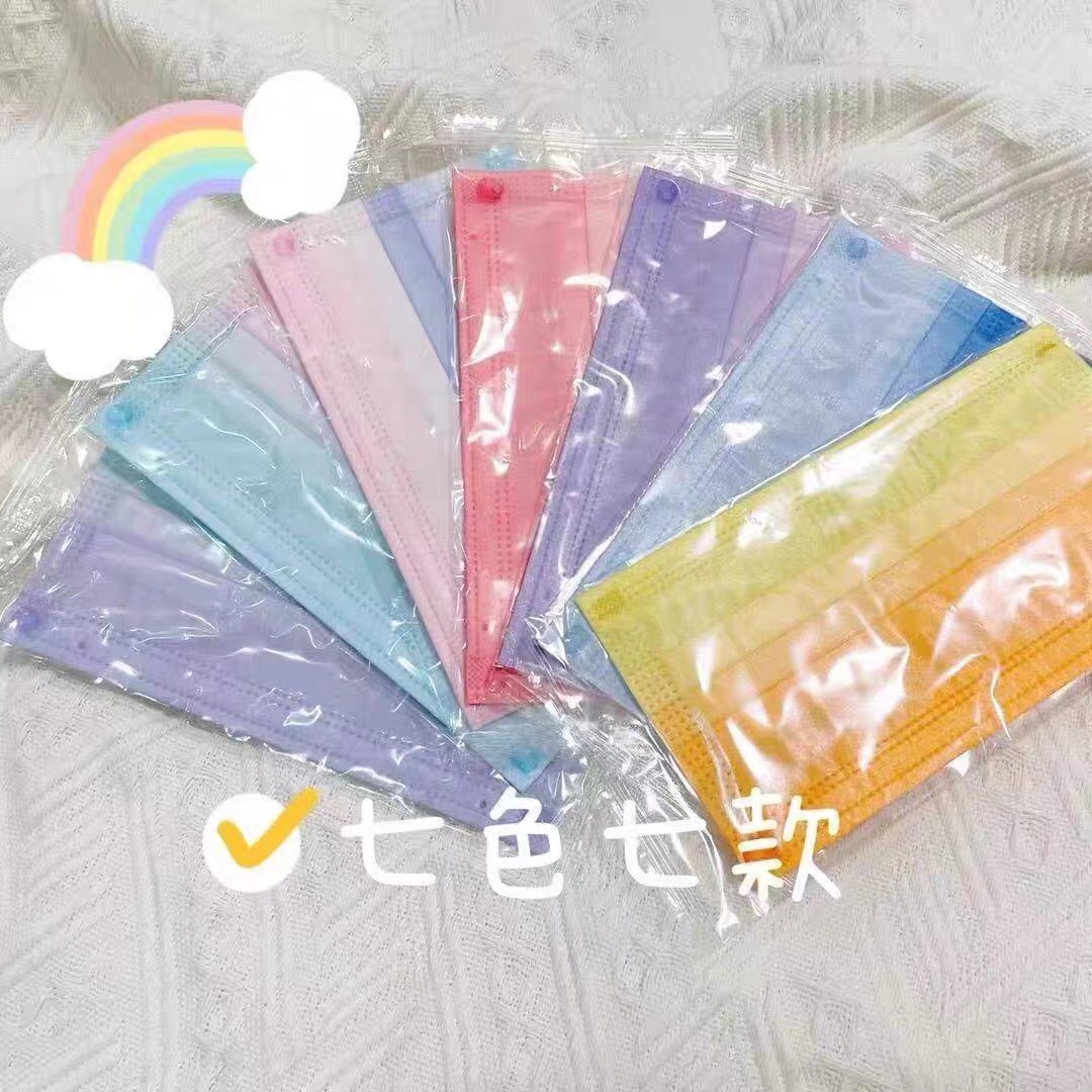Khẩu trang cầu vồng Pastel