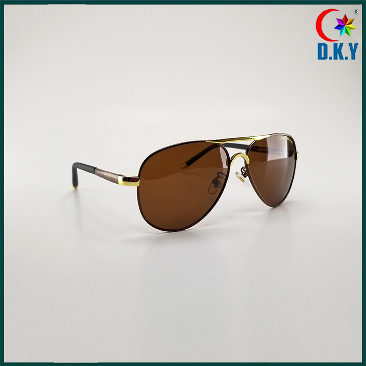 [HCM]Kính mát nam màu trà | Thời trang nam cao cấp 2020 | Phụ kiện nam đi đường | Mắt kính chống nắng | Đạt chuẩn UV400