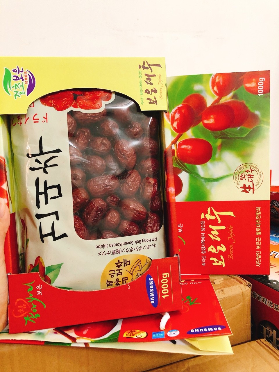 Táo đỏ Hàn quốc sấy khô hộp 1kg