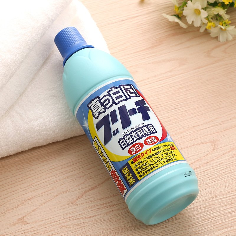 Nước tẩy trắng quần áo Rocket 600ml - hàng nội địa Nhật