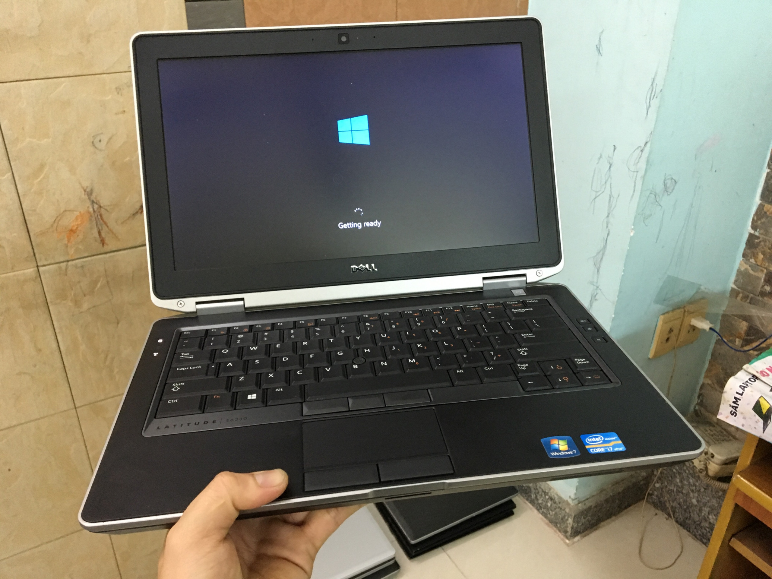 ๑ Laptop Dell Latitude E6330 i7 3520M 4gb HDD 320gb màn hình 13.3 inch bảo hành 6 tháng 1 đổi 1