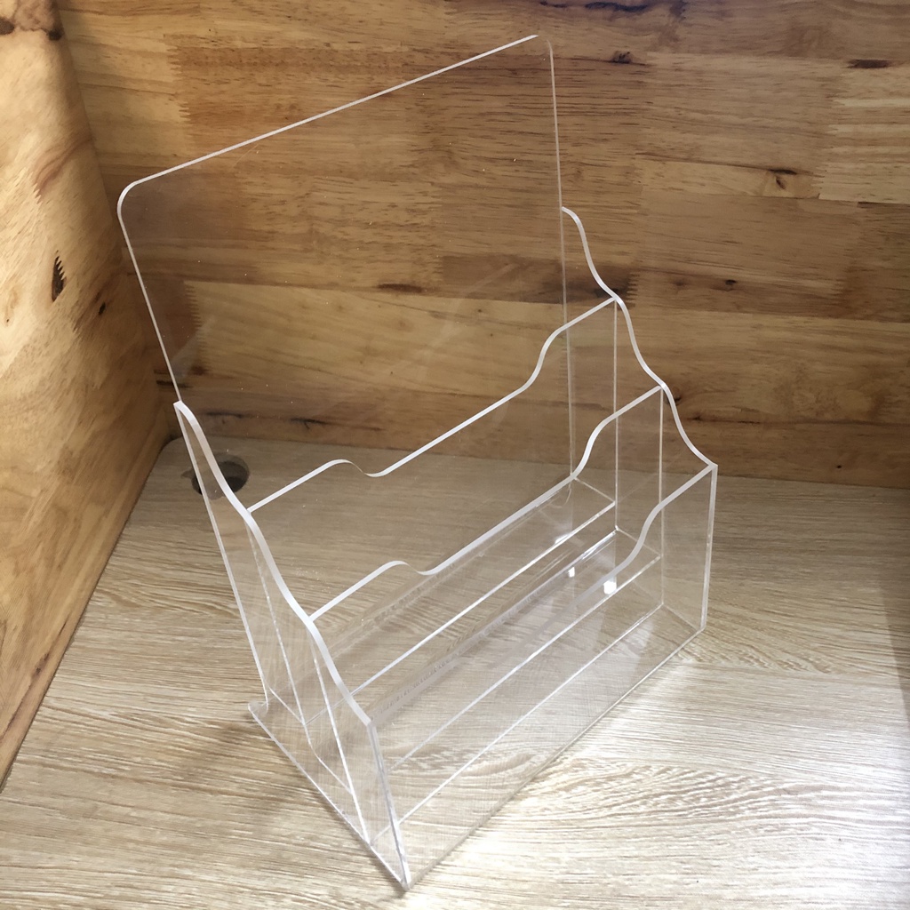 Khay mica đựng tờ rơi a4, 3 tầng kt 22x12x33cm