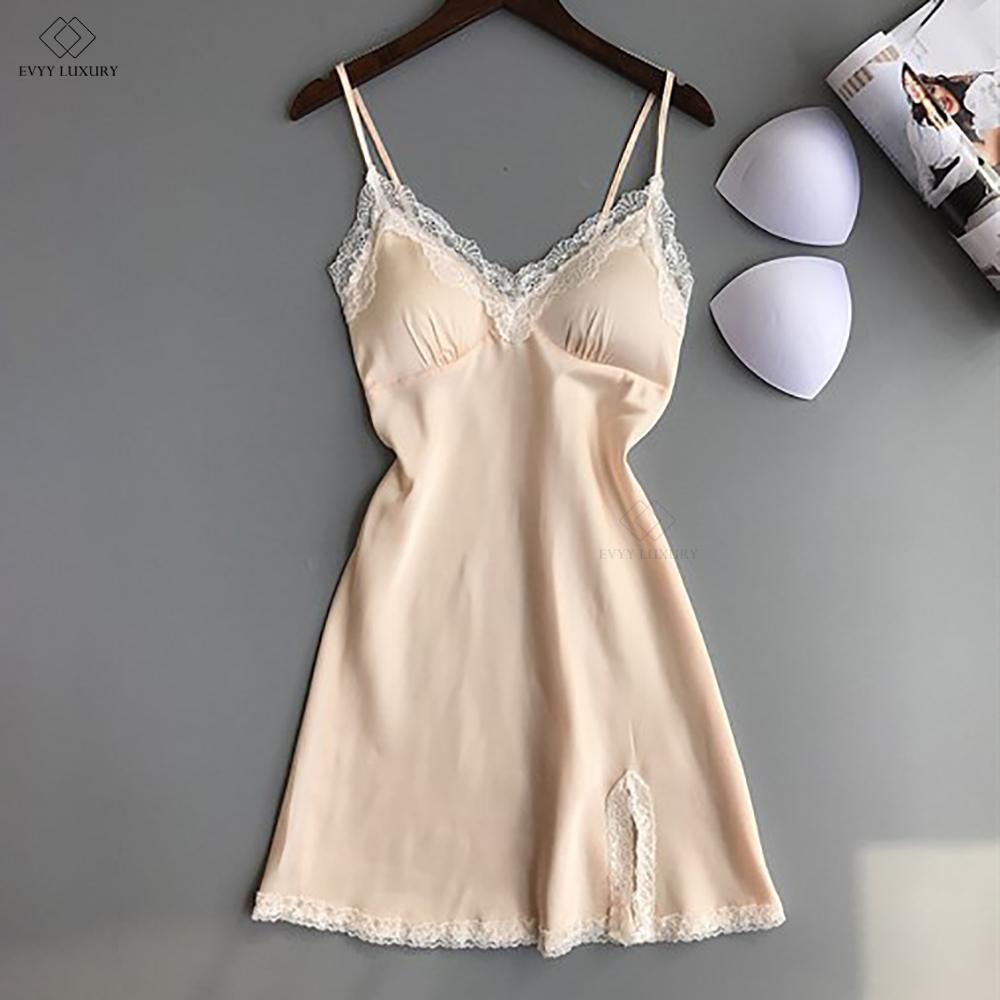 Váy ngủ nữ xẻ tà, đầm ngủ gợi cảm, đầm ngủ nữ sexy, váy ngủ thời trang, váng ngủ quyển rũ, đầm ngủ xẻ tà, đầm ngủ sang trọng, váy ngủ nữ lịch thiệp, váy ngủ nữ hai dây từ Evyy Luxury