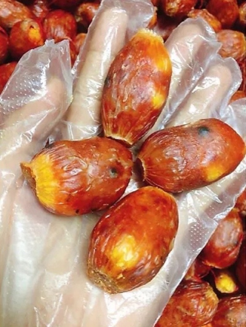 Lạp xưởng trứng muối tươi hồ lô thơm ngon