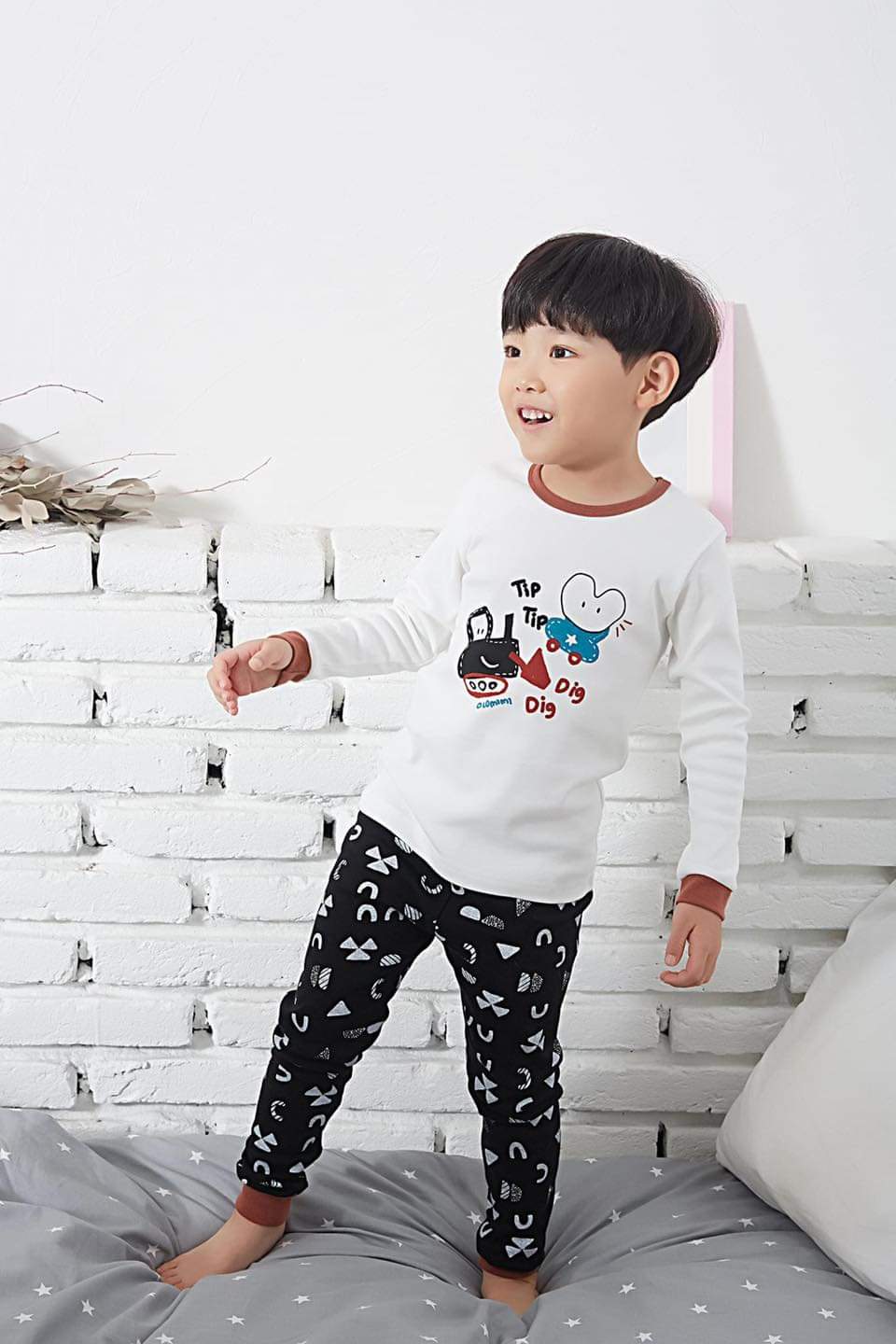 Bộ pijama dài dáng ôm 100% cotton cho bé trai Good Day - Olomimi Hàn Quốc
