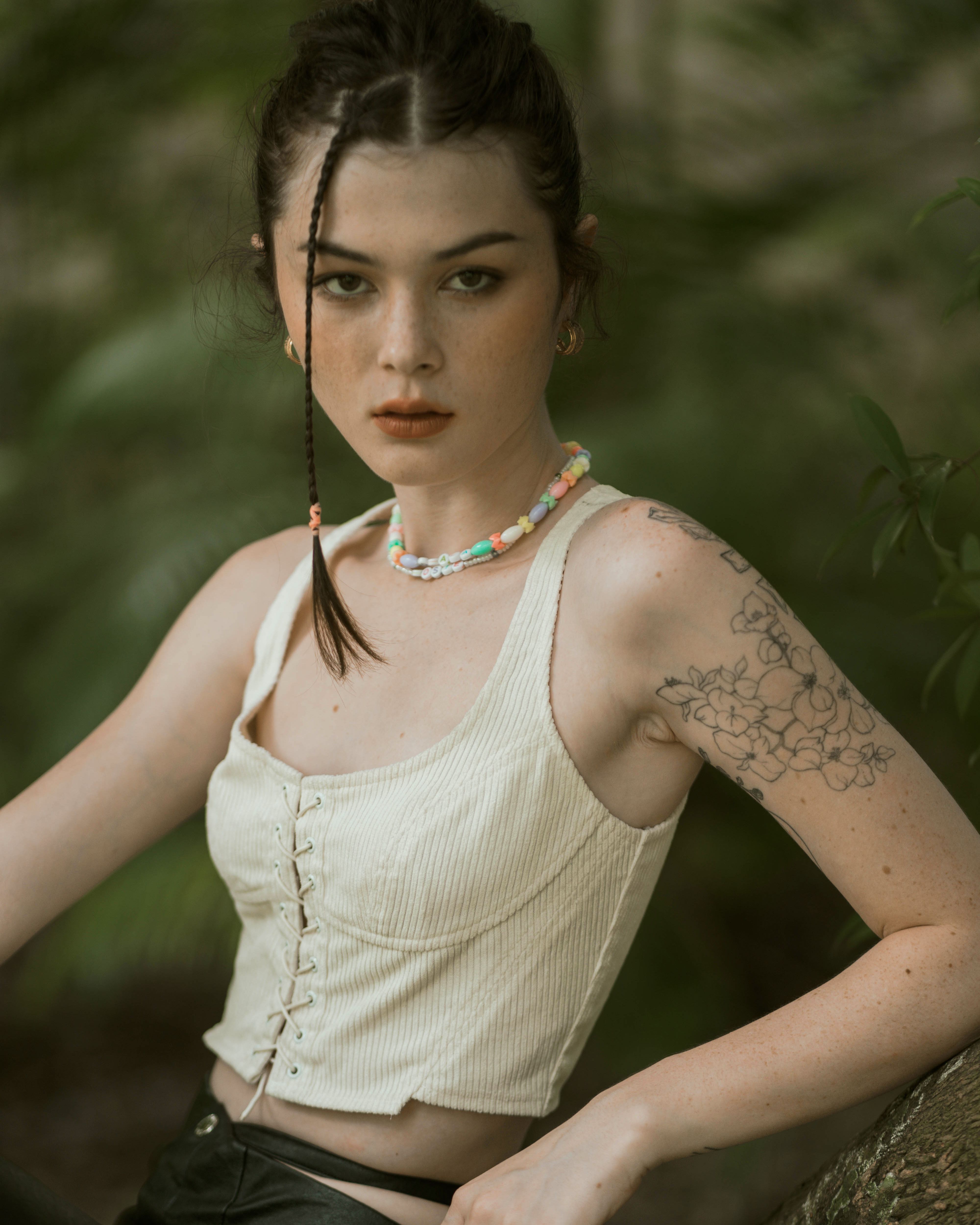 OLALASTUDIO Áo Corset thắt dây màu kem vải nhung tằm dày dặn Keri Corset