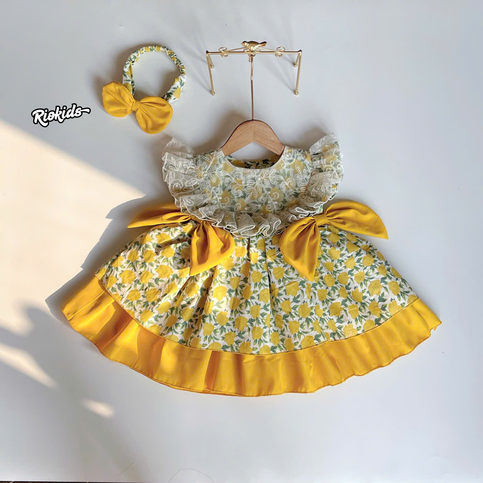  TT46 Váy công chúa nơ vàng RIOKIDS đầm Lolita bèo cho bé gái sơ sinh quà tặng thôi nôi 